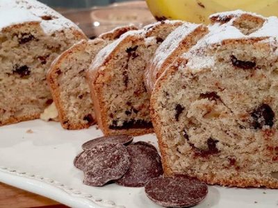 Budín de chocolate, banana y nueces: jugoso y totalmente esponjoso para acompañar con el mate