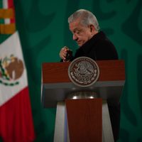 AMLO tiene un 62% de aprobación a mitad de su sexenio: encuesta de Enkoll
