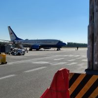 Un avión de las Fuerzas Armadas de Estados Unidos llegó a Neuquén y Lorena Parrilli exigió informes al Ejecutivo provincial