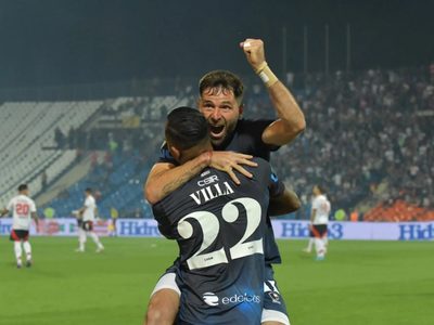Incidentes sobre el final: Independiente Rivadavia venció 2 a 1 a River en forma agónica y lo despidió de la Liga