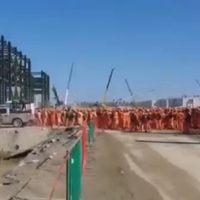 Trabajadores de Dos Bocas paran labores para exigir mejores prestaciones