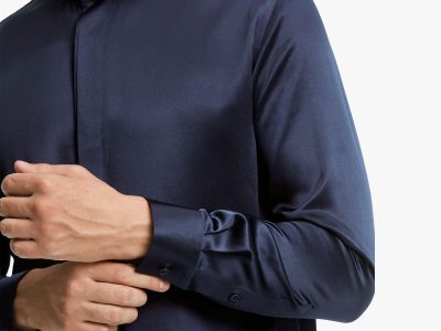 No tires las camisas rotas o viejas, transformalas en este accesorio perfecto para tener guardado siempre en tu cartera