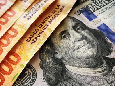 Dólar hoy: así cotizan el blue y el turista este viernes 10 de julio
