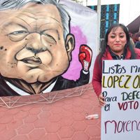 Y AMLO celebra el "profesionalismo" de medios que rechazaron transmitir la serie sobre populismo