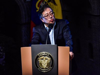 Petro pide detener a 'Iván Mordisco' tras sugerir apoyo de las disidencias de las FARC a su campaña