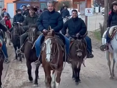 Rolando Figueroa recorrió Huinganco a caballo