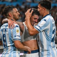 Racing tuvo su revancha ante el peor River de los últimos años