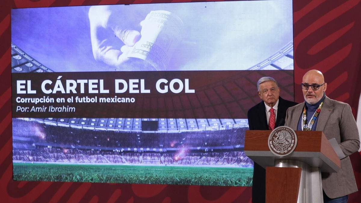 López Obrador cedió parte de su mañanera a un periodista que denunció irregularidades en el futbol mexicano