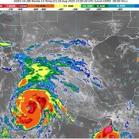 "Genevieve" evoluciona de tormenta a huracán categoría 4