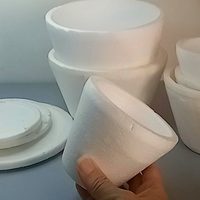 No tires los envases de telgopor vacíos: creá este portaespiral súper práctico que vas a querer tener en el verano