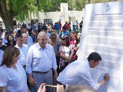 Marcos Koopmann: “Los partidos nacionales vienen por los recursos de las familias neuquinas”