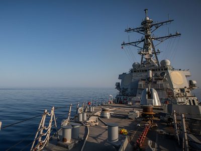 Ejército de EU derriba 14 aviones no tripulados de la insurgencia hutí en el mar Rojo