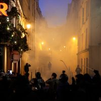 Francia vuelve a movilizarse por la reforma a las pensiones