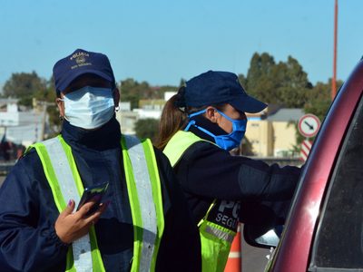 Piden crear una "Policía COVID" en la capital de Río Negro