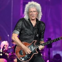 Brian May sufrió un accidente en su casa y tuvo que ser hospitalizado