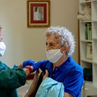 La vacuna rusa fue aprobada para personas mayores de 60 años