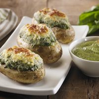Papas rellenas con crema de espinaca: tentadora y muy deliciosa receta para cuando querés sorprender