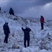 Un camino quedó bloqueado por una avalancha en Junín de los Andes