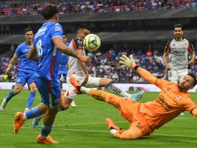 ¡Con gol de vestidor! Atlas vence 1-0 a Cruz Azul en el repechaje