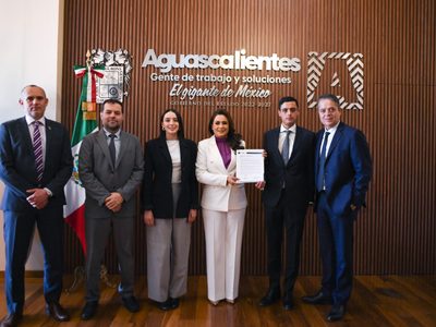 Directivos de J. M. Romo anuncian ante Tere Jiménez creación de nuevo centro de distribución