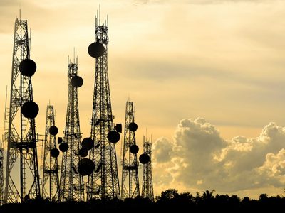 Telecomunicaciones congeladas: desde hoy rige el decreto que paraliza las tarifas