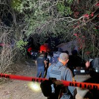 Ataque con explosivos deja tres policías muertos y 10 heridos en Tlajomulco, Jalisco