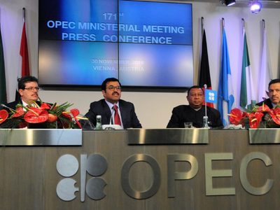 La OPEP diseña un acuerdo para reducir 10 mil millones de barriles de petróleo por día