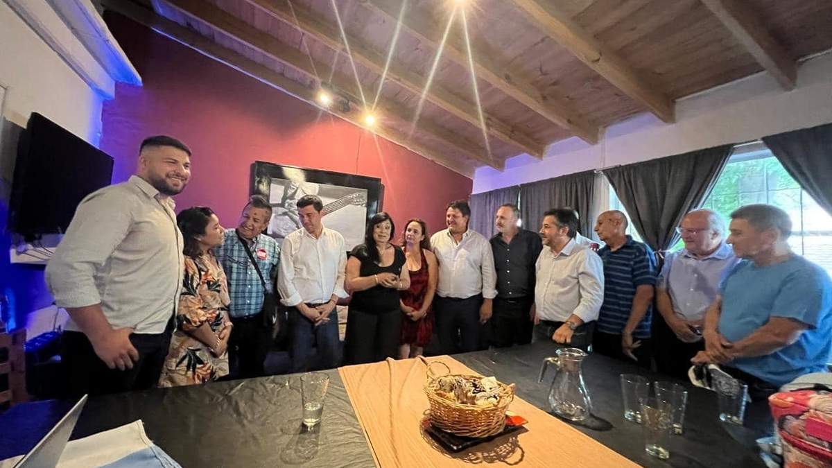 Acto partidario entre el MPN y UNE. Fuente: (Facebook)