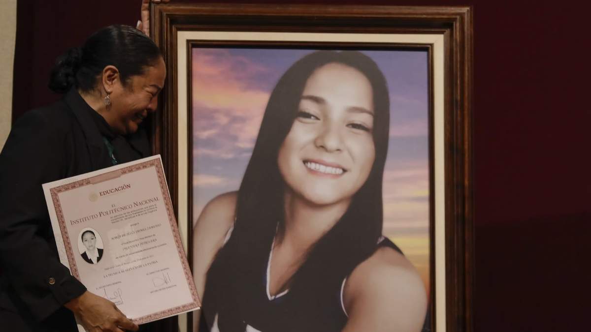 Entrega del Título Post Mortem de María de Jesús Jaimes Zamudio