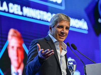 Caputo cruzó a los bancos con una fuerte advertencia