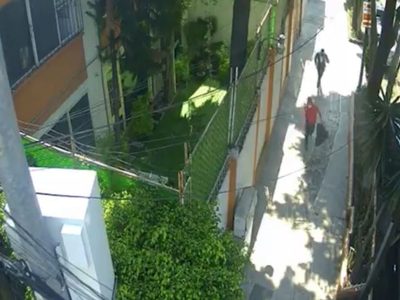 Roban casa en la Del Valle, hieren a guardia y son detenidos tras balacera