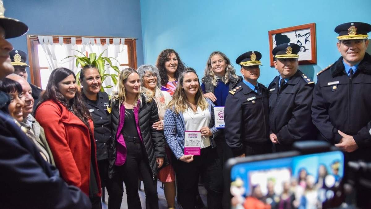 Inauguración de una nueva oficina contra la Violencia de género. Fuente: (Twitter)