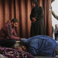 Ataques israelíes matan a decenas en Gaza mientras Egipto ofrece una propuesta de alto el fuego