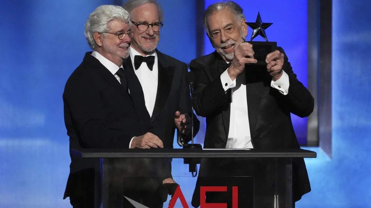 Francis Ford Coppola fue elogiado por Spielberg y De Niro al recibir el Premio AFI a la trayectoria