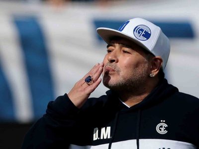 Causa Diego Maradona: declarará el vecino del exfutbolista que intentó reanimarlo