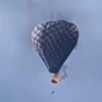 Hombre cae al vacío mientras su globo aerostático se incendiaba en Zacatecas (Videos)