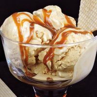 Helado de flan y dulce de leche casero: anotá esta receta que rinde mucho y te salva el postre del finde