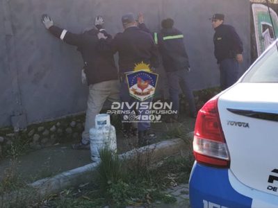Demoraron a dos sujetos en San Martín de los Andes por dañar y robar dos food trucks