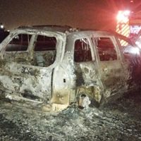 Un auto fue consumido en su totalidad por un incendio en la Ruta del Petróleo