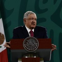 AMLO valora aplicarse vacuna en privado…para que adversarios no vean la cara que pone