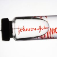 Johnson & Johnson presentará una vacuna contra el coronavirus de una sola dosis