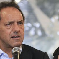 Scioli aseguró estar “sorprendido” por las acusaciones de la oposición