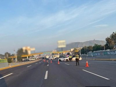 Transportistas bloquean carreteras en Puebla para exigir seguridad; se cometen 30 asaltos diarios