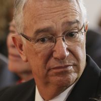 La Bolsa Mexicana de Valores suspendió nuevamente cotización de las acciones de Grupo Elektra