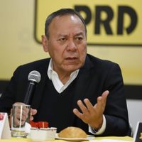 Jesús Zambrano niega que el registro del PRD esté en riesgo