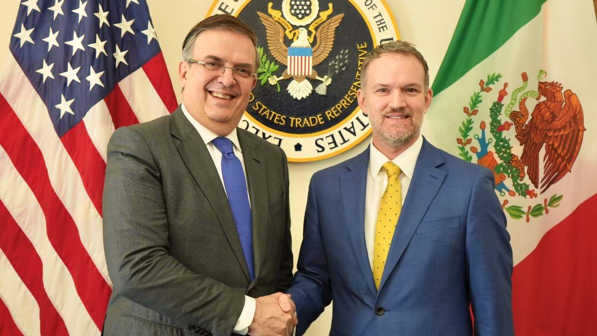 El secretario de Economía de México, Marcelo Ebrard, y el representante comercial de Estados Unidos, Jamieson Greer