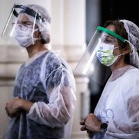 Frío y más contagios: Argentina ya registra 64.530 infectados con coronavirus