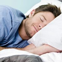 Sacando estrías al colchón: estos signos del zodiaco aman dormir (según el horóscopo)