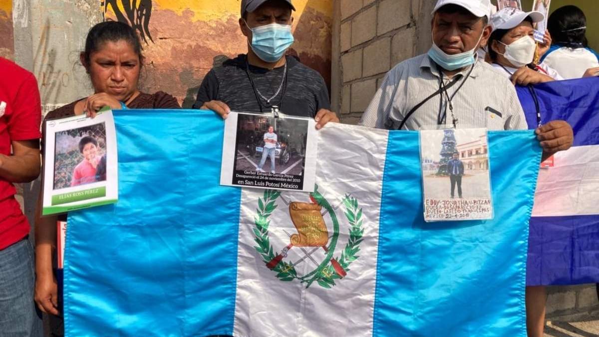 Integrantes de la 16 Caravana de Madres de Migrantes Desaparecidos y Desaparecidas