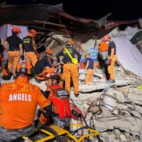 Terremoto de magnitud 6.9 en Filipinas deja al menos 69 muertos; rescatistas buscan sobrevivientes